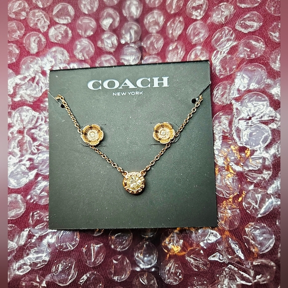 Coach Open Circle Necklace & Tea Rose Stud Earrings Set - Picture 14 of 15